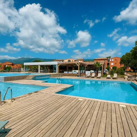 U Bellu - T2 Avec Terrasse - Piscine Chauffee