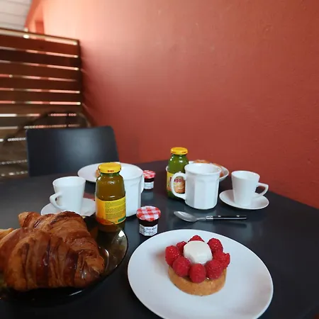U Bellu - T2 Avec Terrasse - Piscine Chauffee Apartment *