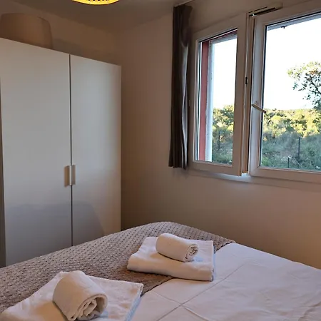 Apartment U Bellu - T2 Avec Terrasse - Piscine Chauffee *