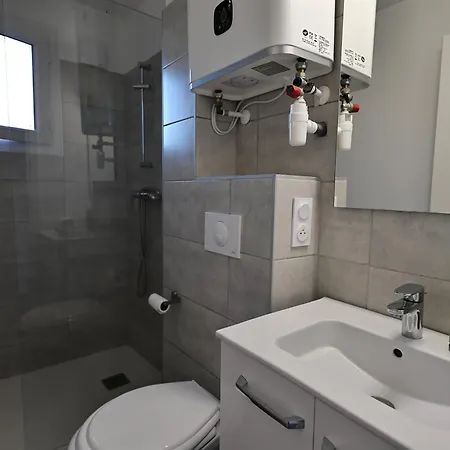 Daire U Bellu - T2 Avec Terrasse - Piscine Chauffee Lecci